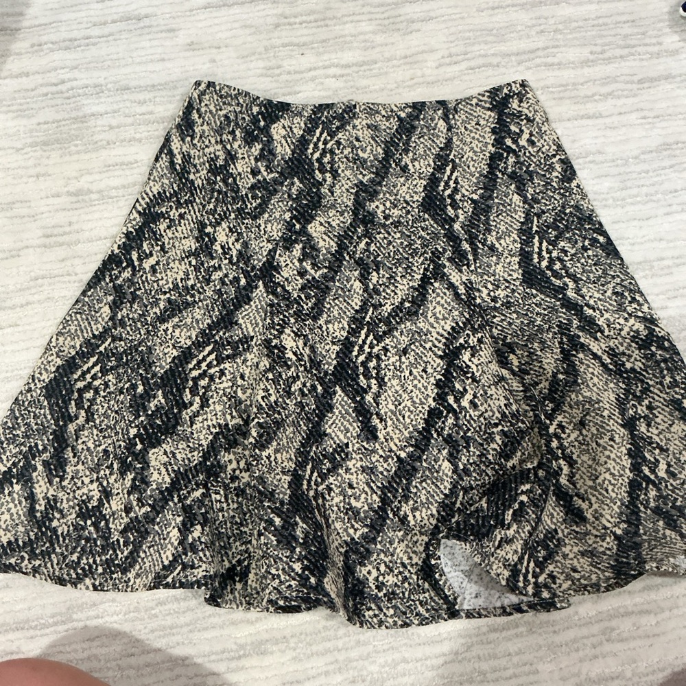 Chic Black and Cream Women's Skater Skirt